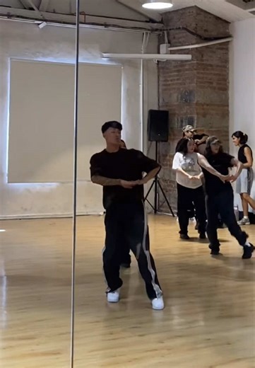 Dance Trends from Chile: Join the Fun