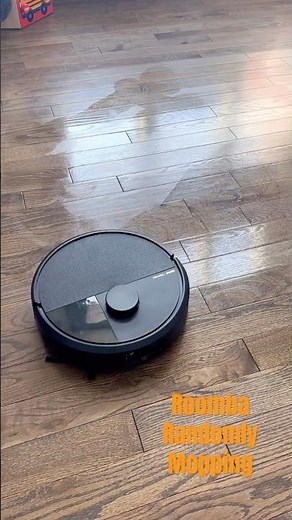 Roomba 505 Mopping in motion #roomba #irobot #mop #cleaning