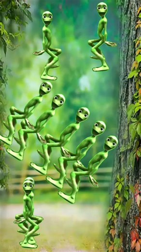 Alien dance part 15 Dame tu cosita #foryou #alien #viralvideo #funny #comedy #trending #shorts #me