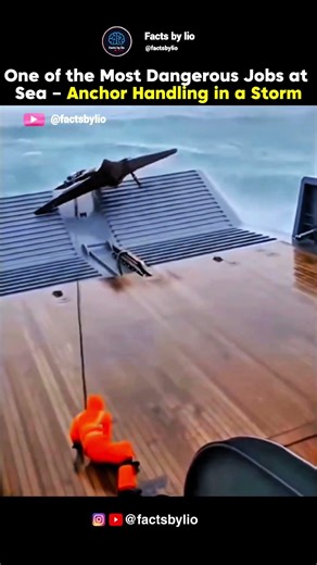 One of the Most Dangerous Jobs at Sea – Dropping an Anchor in Violent Waves💀