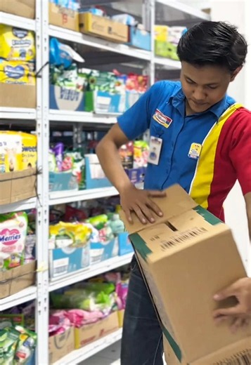 Gimana bisa beresin kardus cepet kalo kardusnya aja susah di buka 🥲 Promosi HEMAT MINGGU INI Periode 6-12 Agustus 2026 Berlaku di semua Toko Indomaret kecuali Indomaret Point #indomaret #hematmingguini #indomaretbandung2 #promosi #fyp