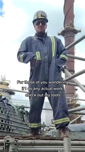 Essential Scaffolding Tools for Canadian Workers