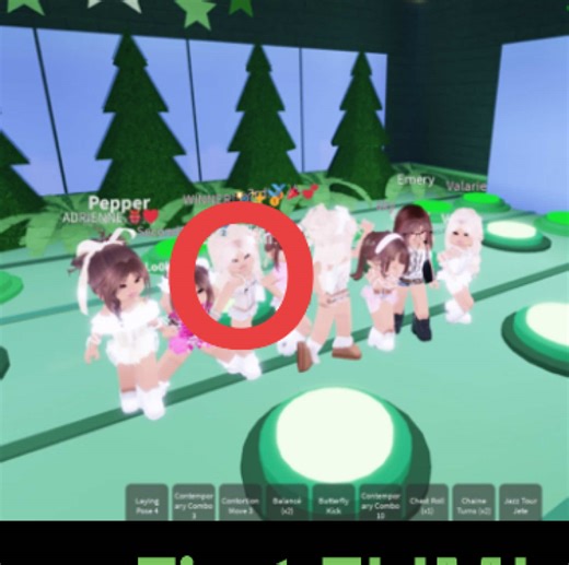 The circles show the winner! This was so fun to build and host!#ora #roblox #elim #dance #dancemoms