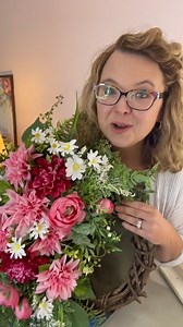 7.3K views · 116 reactions | Wreath Making Tips: How to cover the back of a wreath  This is a great extra step that will give your wreath a more finished appearance, perfect for hanging on windows or doors where the back of the wreath is visible. | 3 Little Greenwoods Creations | Facebook