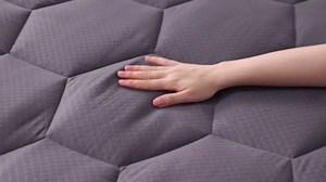 Sonive Mattress Pad Waterproof Ultra Fluffy Soft Breathable Noiseless Quilted Fitted Mattress Protector Premuim Alternative Filling Topper Deep Pocket up to 21" (Grey, Twin XL)