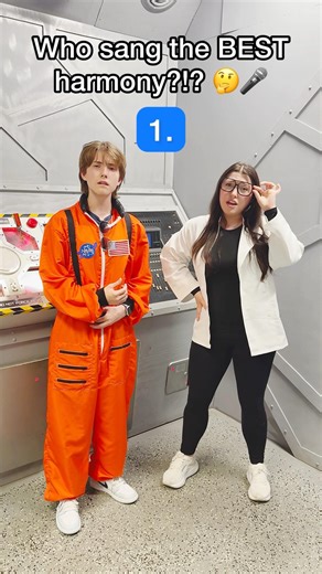 Who sang the BEST harmony?!? 🚀🎶 #foryoupage #space #singingchallenge #duet ‪@amazingescaperoom‬