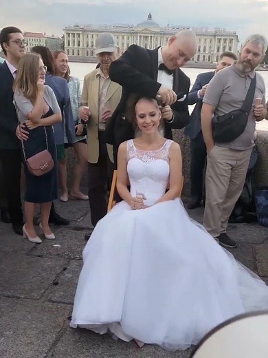 Surprise shaving ceremony: unconventional wedding in St. Petersburg