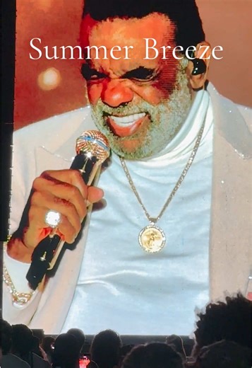The Isley Brothers perform “Summer Breeze” at Jazz In The Gardens in Miami, FL. #IsleyBrothers #SummerBreeze #Miami #JITG #fyp