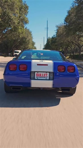 🔥 1996 Corvette Grand Sport – 5.7-liter LT4 V8, six-speed, and pure ’90s American performance. One of just 810 built to send off the C4 with style. Admiral Blue with a white stripe and that perfect manual feel — this one’s all about driving, not autopilot. 💙⚪️ Classic looks, classic fun, classic don’t-hold-back-when-you-shift-it energy. 😏 ⏳ Auction ending soon on Bring a Trailer — don’t sleep on it. ￼ #CorvetteGrandSport #LT4 #ClassicCorvette #AmericanMuscle #BringATrailer #C4Life #ManualShif