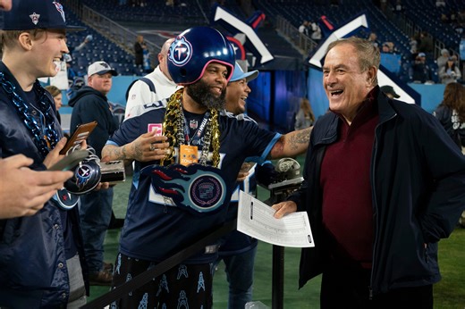 Al Michaels will continue as Amazon Prime's lead NFL broadcaster