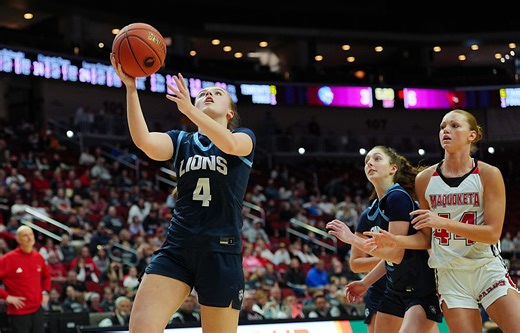 Des Moines Christian girls basketball falls short in state semifinals