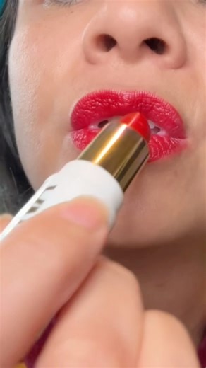 Asmr red lipstick application