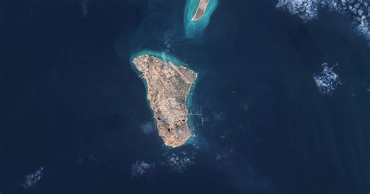 U.S. strikes key Iranian oil hub