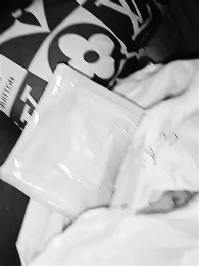 Kasus KDRT terjadi di kota Pematang Siantar, Sumut. Seorang istri berinisial YA (27) dianiaya suami yg berinisial A (37) hingga mengalami luka serius & harus mendptkan 127 jahitan pada tgl 26 Maret 😰Korban berharap pelaku segera ditangkap. 26 Maret - 03 April blm ditangkep?