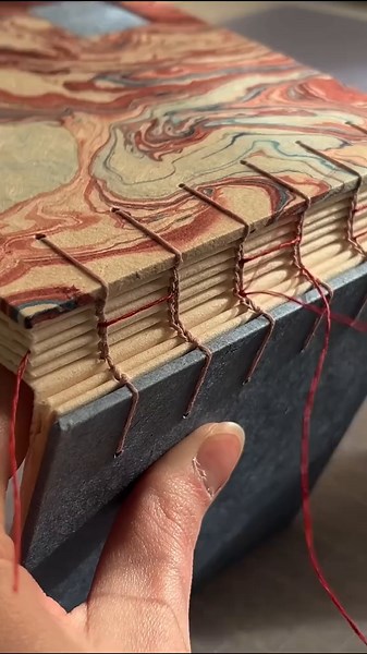Create Your Own Art Sketchbook Step-by-Step