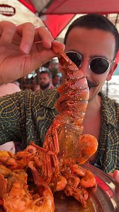 833K views · 34K reactions | Vem passar um calor com a gente em Fortaleza, conhecendo o famoso Mercado dos Peixes de Mucuripe 掠 Levei o Alok pra uma experiência completa e raiz, rapeize! E a qualidade desses frutos do mar… PQP! COMER É BOM DEMAISSSS  | Reviews do Mustache | Facebook