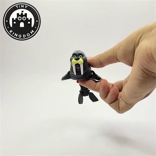 Say hello to the cutest Arctic buddy — Flexi Tiny Walrus! 🦭