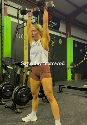 Saturday teamwod 🤩 @Shane Kearns 3 rounds: 800m bike erg 20 TTB 40 cal ski 20 DB snatch 40 cal row 20 devils press #crossfit #teamwod #crossfittraining #hyrox #gymtok