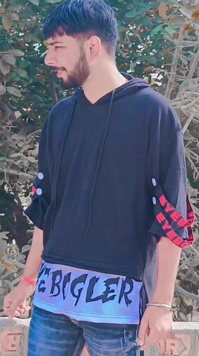 18 reactions | I'm on Instagram as @shaif_rock. Install the app to follow my photos and videos. https://www.instagram.com/invites/contact/?i=1mbxur3p19228&utm_content=2wx1exu | SR Digital Recording Studio Mohania | Facebook