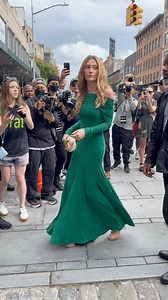 Michael Jackson’s daughter, Paris Jackson, always shines at New York Fashion Week ❤️❤️ Absolutely gorgeous. (🎥) Elder Ordonez #parisjackson #michaeljackson #fashion #reelsfacebook #photo #love #pretty #trendingnow #nyc | Elder Ordonez