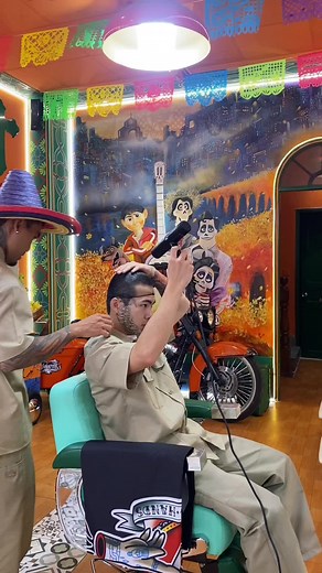 #CapCut @🇻🇳💈LIEM BARBER SHOP💈🇻🇳 @heartandhandsofficial @VIET MONSTER #chicano #cholo #chicanostyle #chicanoworldwide #lowlife #lowriders #oldies #dickies #caltop #tribalgear #homies #LA #mexico #westside #consafos #familia #pachuco #pachucostyle #lowrider #lowridercars #chola #losangeles #vietmonster #california