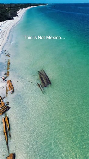 Kishia | Florida Travel on Instagram: "Details!👇🏼 Be sure to follow @thefloridaqueenie for more unique Florida spots! Have you ever been to Fort DeSoto Park near St. Petersburg, Florida?? If not, take this as your sign to GO! 📍 Location: 3500 Pinellas Bayway S, Tierra Verde, FL 🎟 Admission Fee: $6 per vehicle 🏖 Beaches: 3 main beaches—North Beach (voted one of the best in the U.S.), East Beach (great for picnics), and the dog-friendly beach! 🏰 Hist
