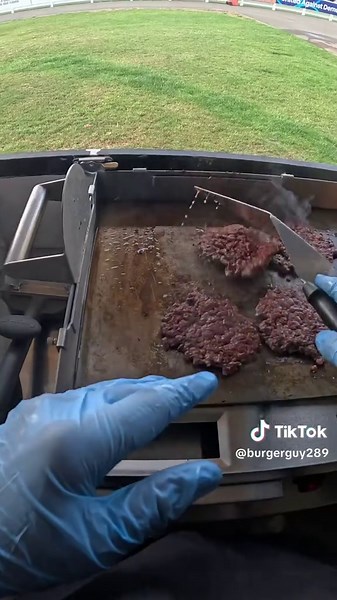 POV: Starting a Burger Business at 19