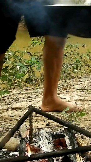 3.2K views · 35 reactions | Stew snake eating so yummy #reels #reelsfb #FacebookReelsContent #cooking | Saruon Primitive Cooking | Facebook