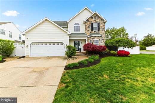 1301 Sassafras Ln, Monroe Township, NJ 08094 - MLS NJGL2072380 - Coldwell Banker