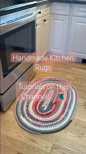 Jelly Roll Rug Tutorial Learn to sew a Farmhouse Rug Today! #jellyrollrug #diy