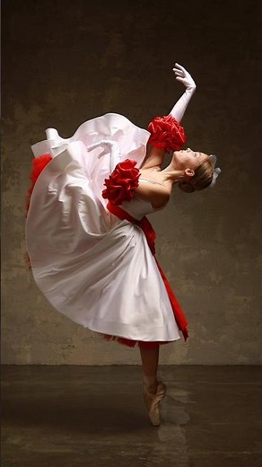 🇺🇦 Model poses for photoshoot📸 Ballet. Model Anna