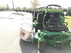 John Deere QuikTrack Stand On Mower w/ Mulch On Demand and Accelerator - Quick Control Demo