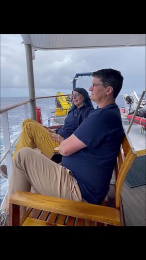 Explorando la Distancia al Horizonte desde el E/V Nautilus