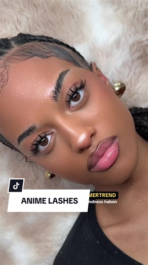 Naomia I Lash- & Brow Artist on TikTok
