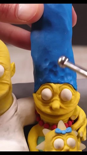 I made The Simpsons Realistic - Part 2 #northoftheborder #clay #art #clayart #us #homer #realistic #simpsons