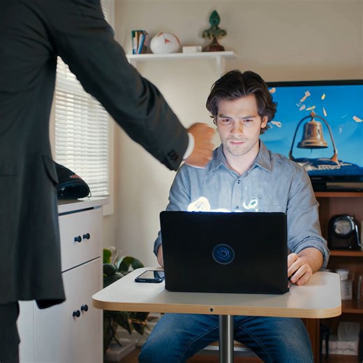 “‘You’re just a contractor—no equity,’ my CEO texted the night before our big debut. I’d spent three years keeping his startup alive, patching midnight outages while they toasted investors. The next morning, cameras rolled, confetti fell, and one quiet message appeared everywhere: ‘Equity not found.’ Seventeen missed calls, a thick envelope at my door, and one question that changed everything—who really owned the story behind their success?” I used to think I could outwork anything. I was the gu