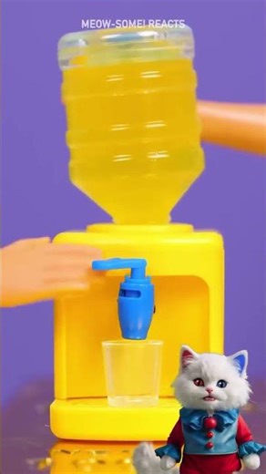 Aventuras no Mundo da Barbie: O Desafio do Dispensador de Água! 🎀💦