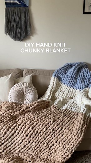 You NEED one of these blankets in your life! You’ll thank me later! #JOANN #craftingmaterials #diy #easycrafts #easydiy #diyblanket #chunkyblanket