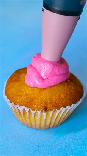 Crafting a Cozy Cook Hat for Your Bestie! 🎩💕