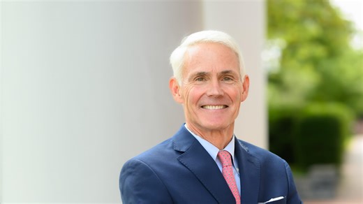Greenville native, ex-Clinton staffer joins SC governor's race