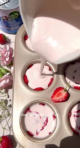 21K views · 106 reactions | MINI STRAWBERRY CHEESECAKES (Vegan + Easy) Recipe: https://www.thelittleblogofvegan.com/2022/06/mini-no-bake-strawberry-cheesecakes.html These Mini No-Bake Strawberry Cheesecakes are fresh, creamy and are full of juicy strawberries! They are the perfect dessert to celebrate any occasion, and for a summer dessert! Ft Nature's Charm (ad) #cheesecake #nobake #nobakecheesecake #vegan #plantbased #strawberrycheesecake | The little Blog of Vegan | Facebook