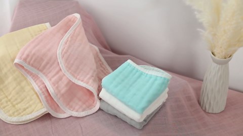 MUKIN Baby Muslin Burp Cloths and Burping Cloth,Soft Absorbent for Boys Girls,5 Pack Cotton Newborn Burp Bibs face Cloths (Multicolored)