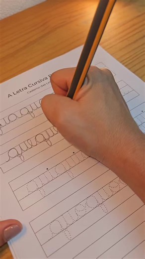 Caderno das Letras e Letra Cursiva Prática