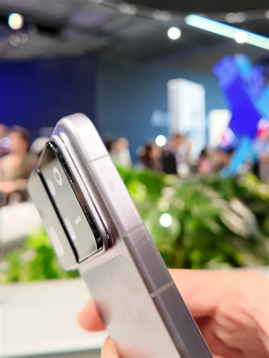 Honor Robot Phone is a normal phone too #honorrobotphone