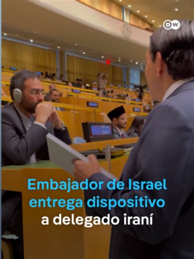 Delegado iraní ignora la entrega de un dispositivo de Starlink por el embajador israelí ante la ONU. El episodio ocurrió tras el discurso del primer ministro de Israel, Benjamin Netanyahu, que, según analistas, también estuvo dirigido al público israelí de cara a las elecciones del 27 de octubre. Netanyahu defendió su “guerra en siete frentes”. Durante su intervención, decenas de delegaciones abandonaron la sala y, en el exterior de la sede de Naciones Unidas, se registraron protestas contra su 