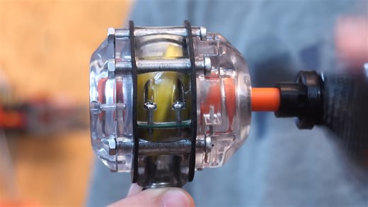 A Wobble Disk Air Motor With One Moving Part