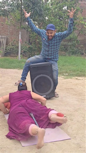 Sote hue ladki ke saath kiya prank #funny #comedy #video