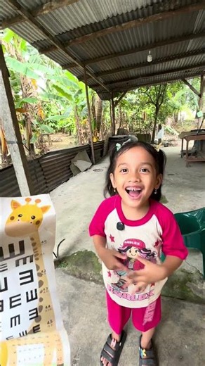 Arumi looking at a height chart #video