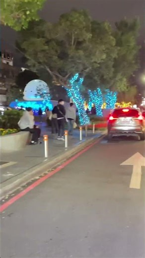 🎀 Sandy Lam, a two-time Golden Melody Award-winning singer, presents "At Least I Still Have You 2...