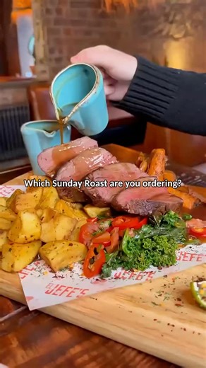 El Jefe’s on Instagram: "Sunday plans? El Jefe Sunday Roast? Sounds good. Chicken, lamb, beef and veggie option available. Link in bio to book!"